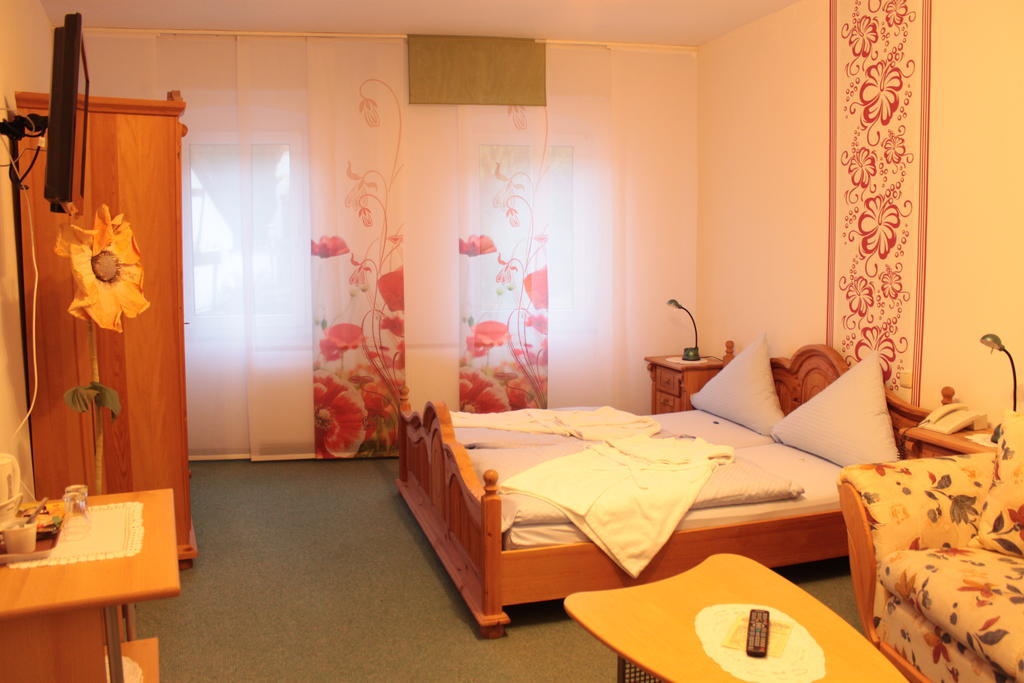 Hotel Restaurant Wolfsschlucht Bad Muenstereifel Eksteriør billede